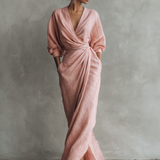 Abito lungo minimalista rosa con scollo a V in misto lino da donna