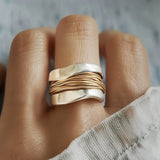 Anello in filo d'argento