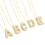 Collana iniziale in lettere a bolle