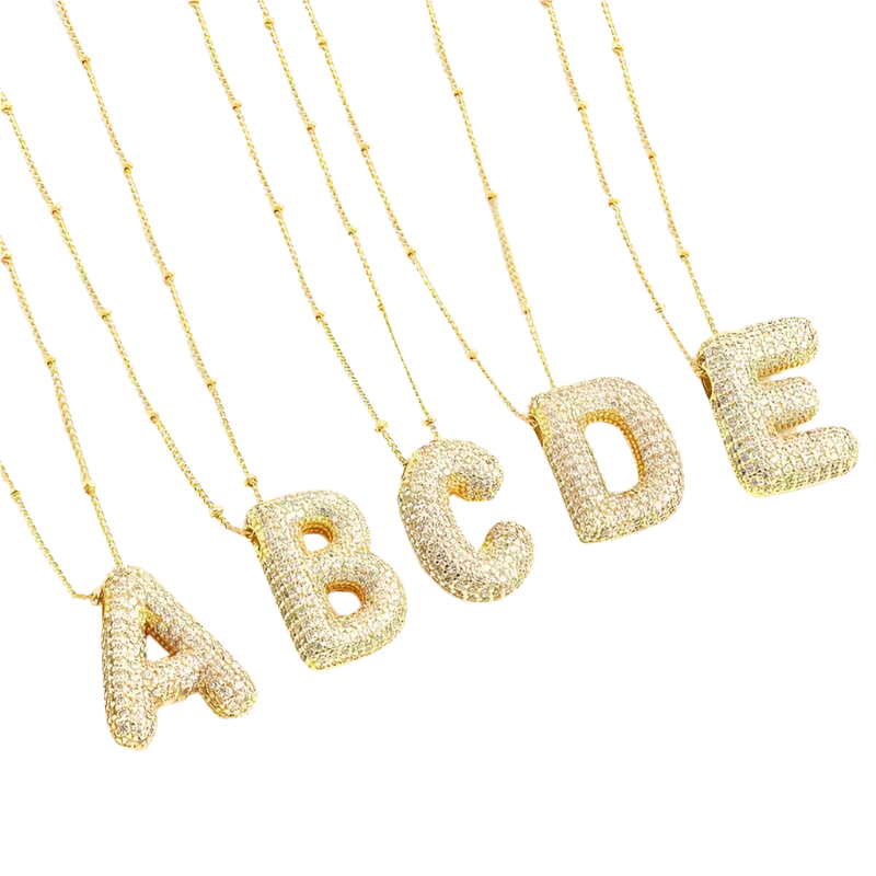 Collana iniziale in lettere a bolle