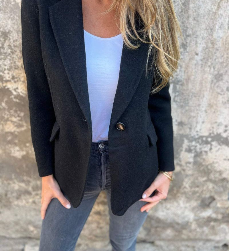 Paola - Eleganza Calda per Ogni Stagione