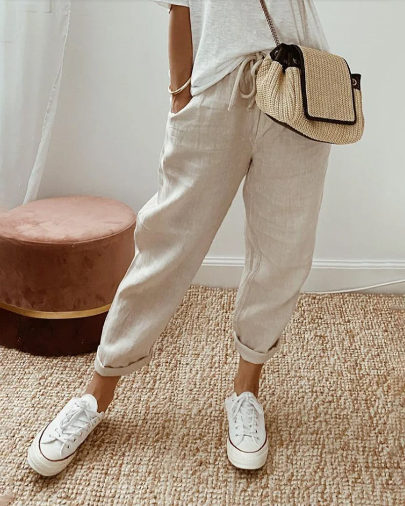 Pantaloni fluidi dal comfort elegante