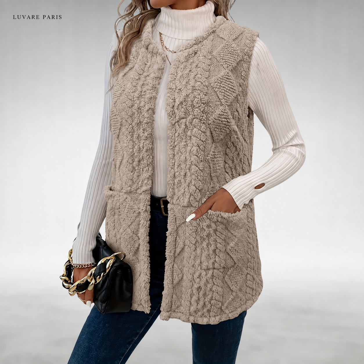 Gilet Lungo con Motivi a Trecce