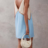 Sorrell - Mini abito con scollo a V e colore a contrasto