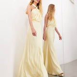 Ismira - Elegante abito lungo con scollo all'americana e ruches