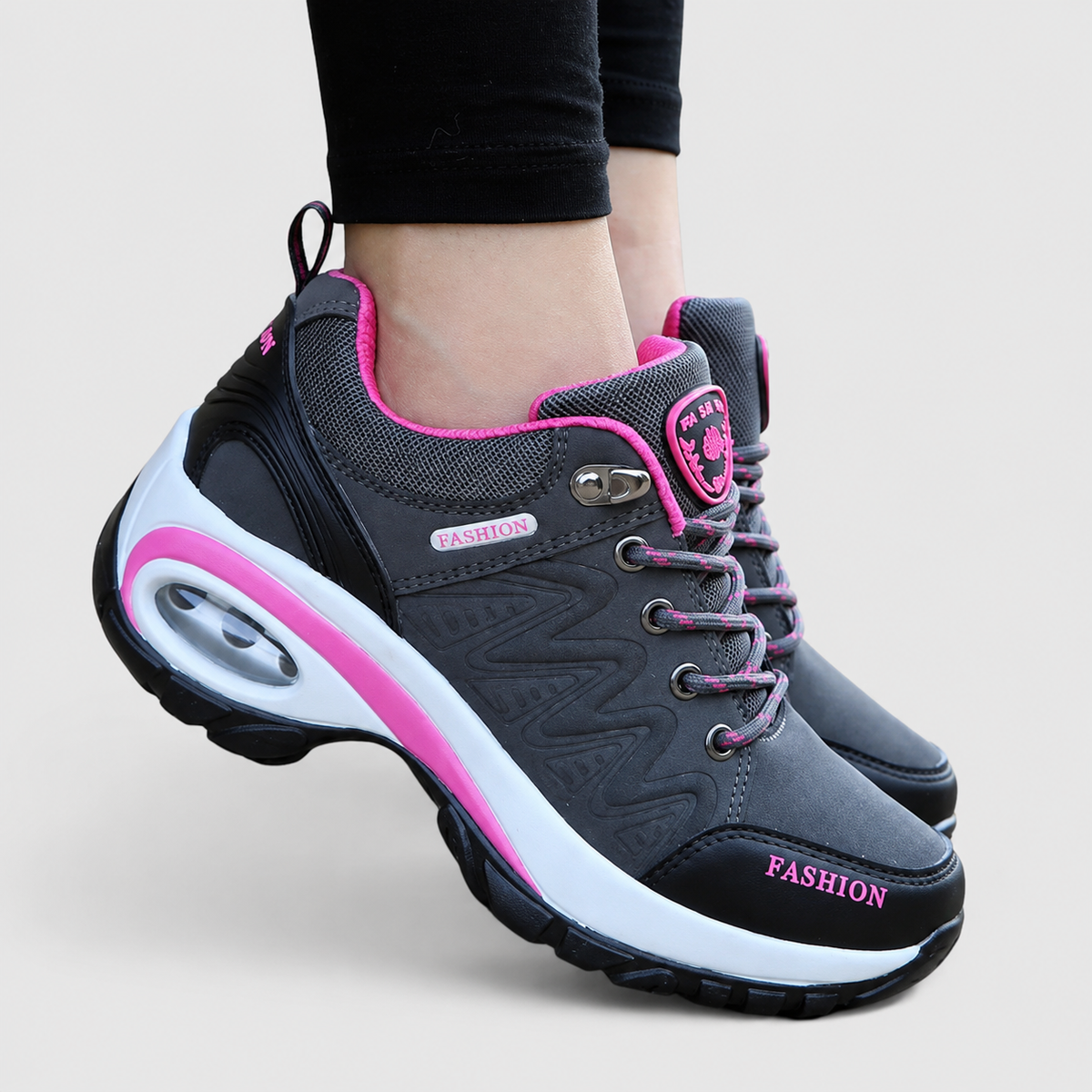 Sneakers con Pannelli Sagomati