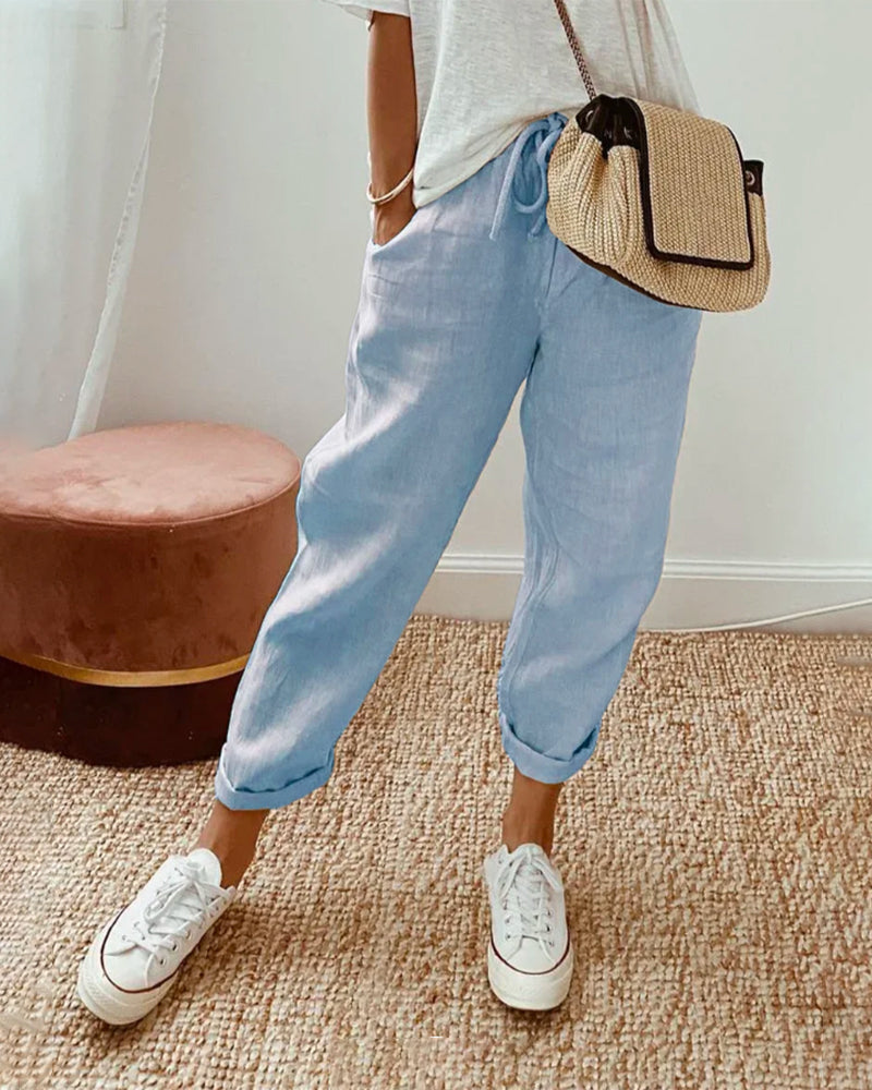 Pantaloni fluidi dal comfort elegante