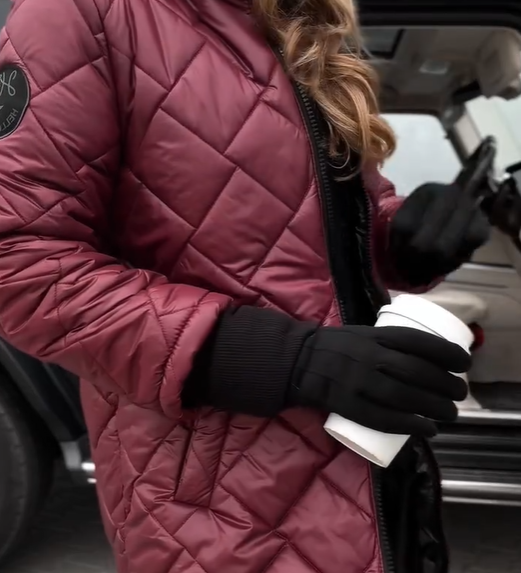 Eleonora - Calore Elegante per un Inverno Moderno