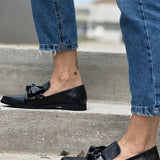 MOCASSINO NERO CON FIOCCO LUCIDO