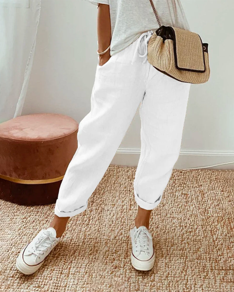 Pantaloni fluidi dal comfort elegante