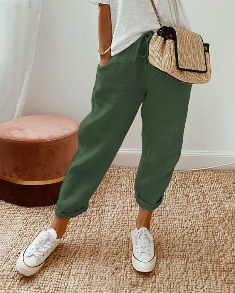 Pantaloni fluidi dal comfort elegante