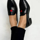 MOCASSINO CLASSICO CON DETTAGLIO CUORE