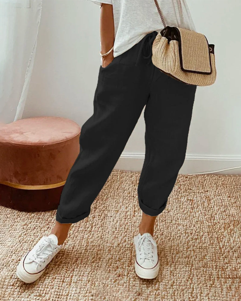 Pantaloni fluidi dal comfort elegante