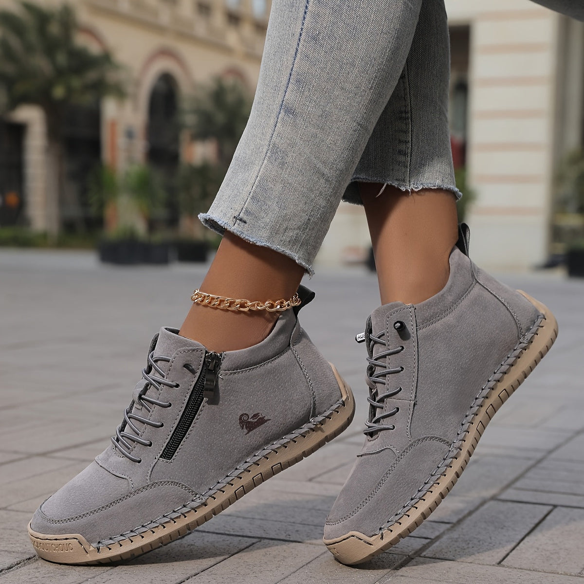 Scarpe con Lacci e Zip Laterale