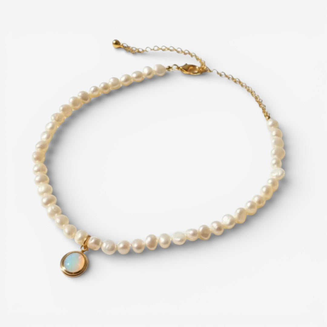 Collana di Perle con Pietra di Luna in Oro