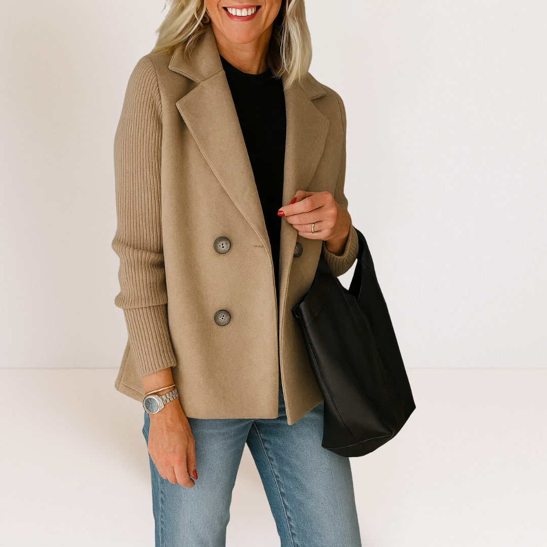 Cappotto sartoriale con maniche in maglia