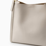 Camille - Borsa