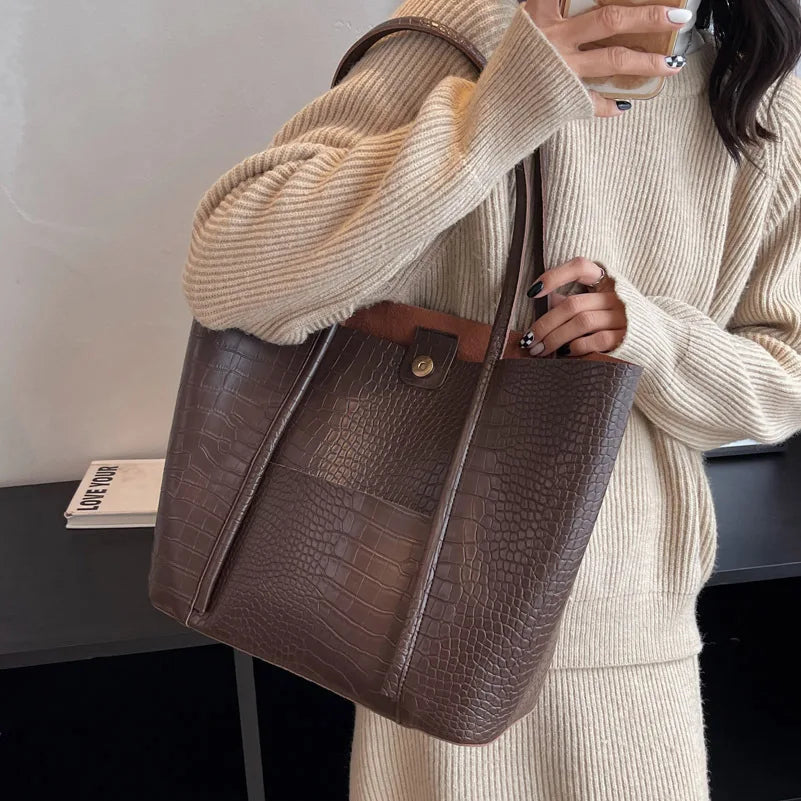 Borsa a spalla raffinata