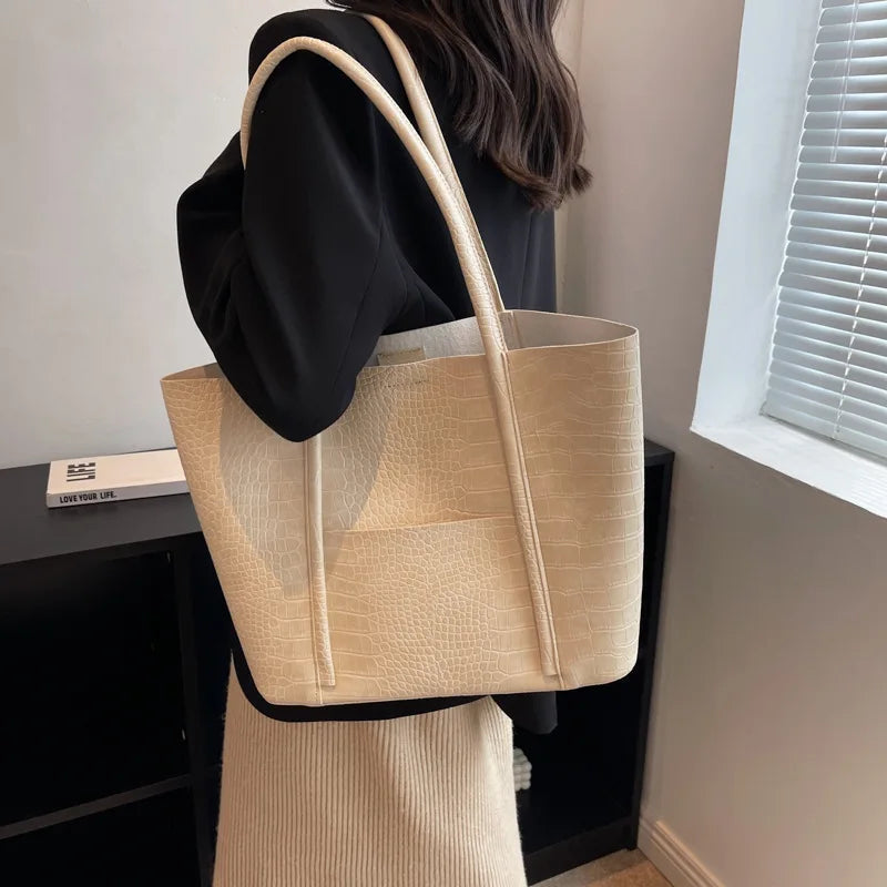 Borsa a spalla raffinata