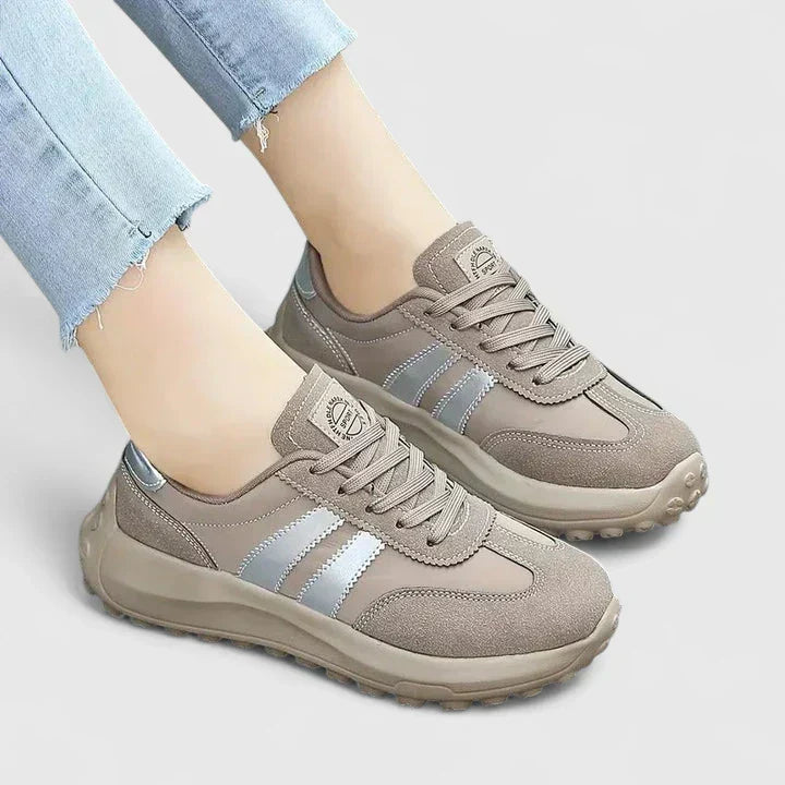 Sneakers con Fasce a Contrasto