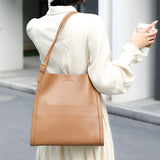 Camille - Borsa