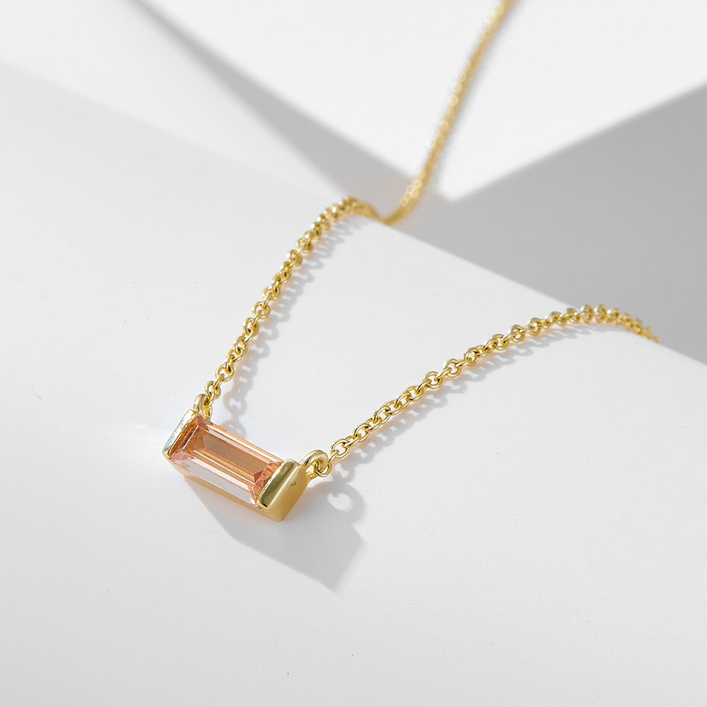Livia – Collana in argento con piccolo pendente