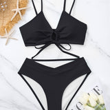 Clotilde | Set di Bikini Due Pezzi con Nodo Anteriore
