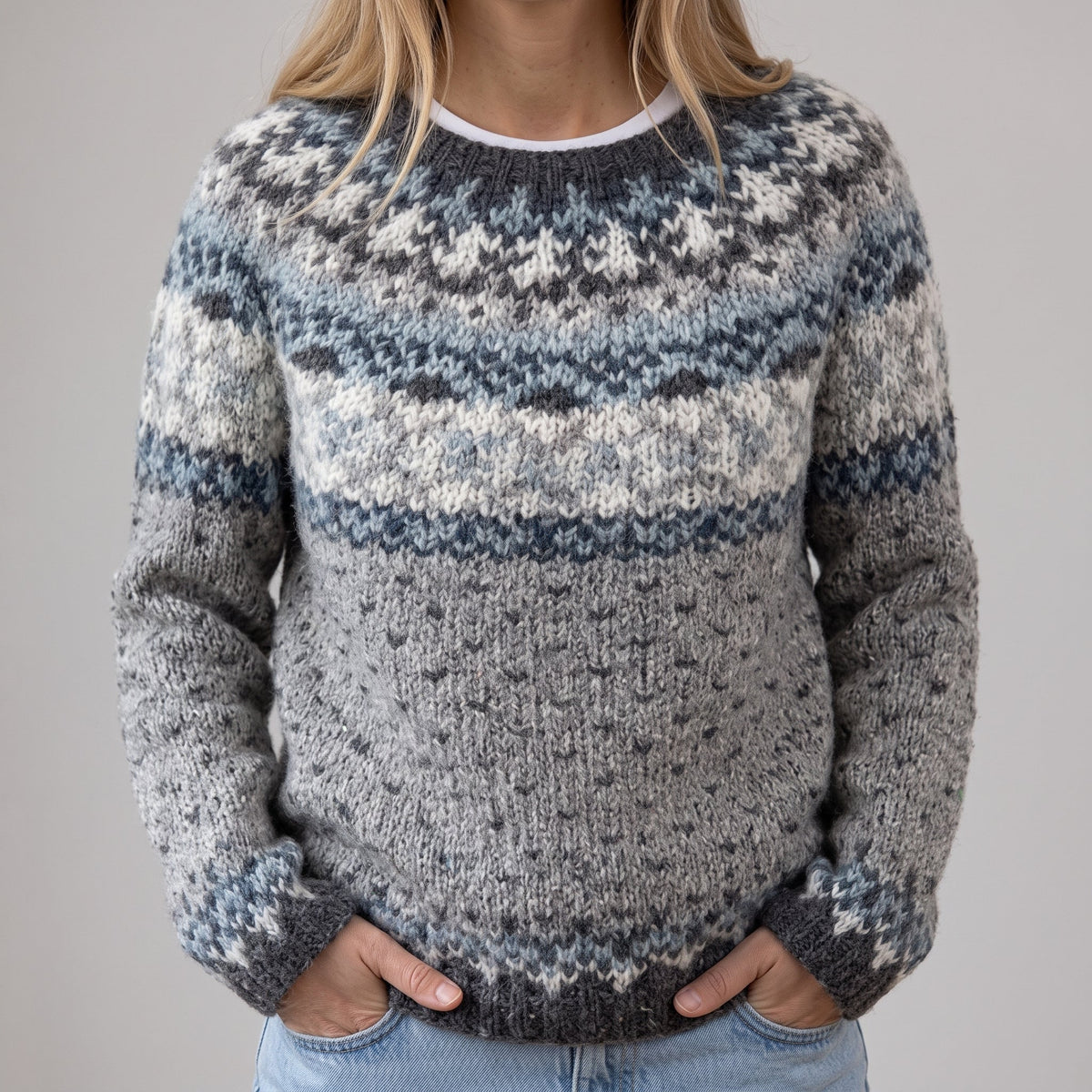 Maglione Retrò Grigio e Bianco con Motivo Norvegese