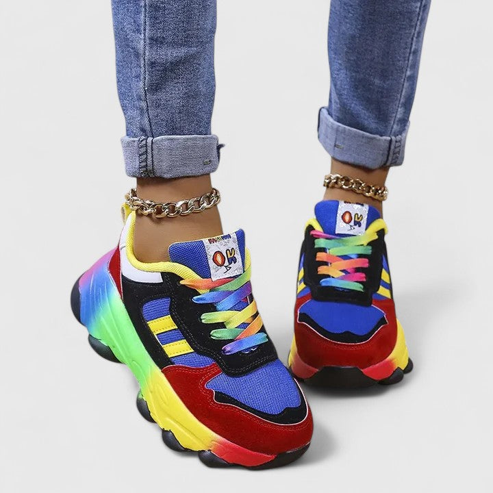 Sneakers con Suola Sagomata