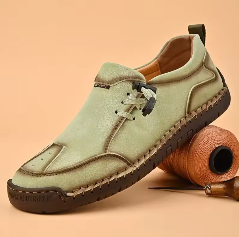 Scarpe Slip-On con Cuciture a Vista
