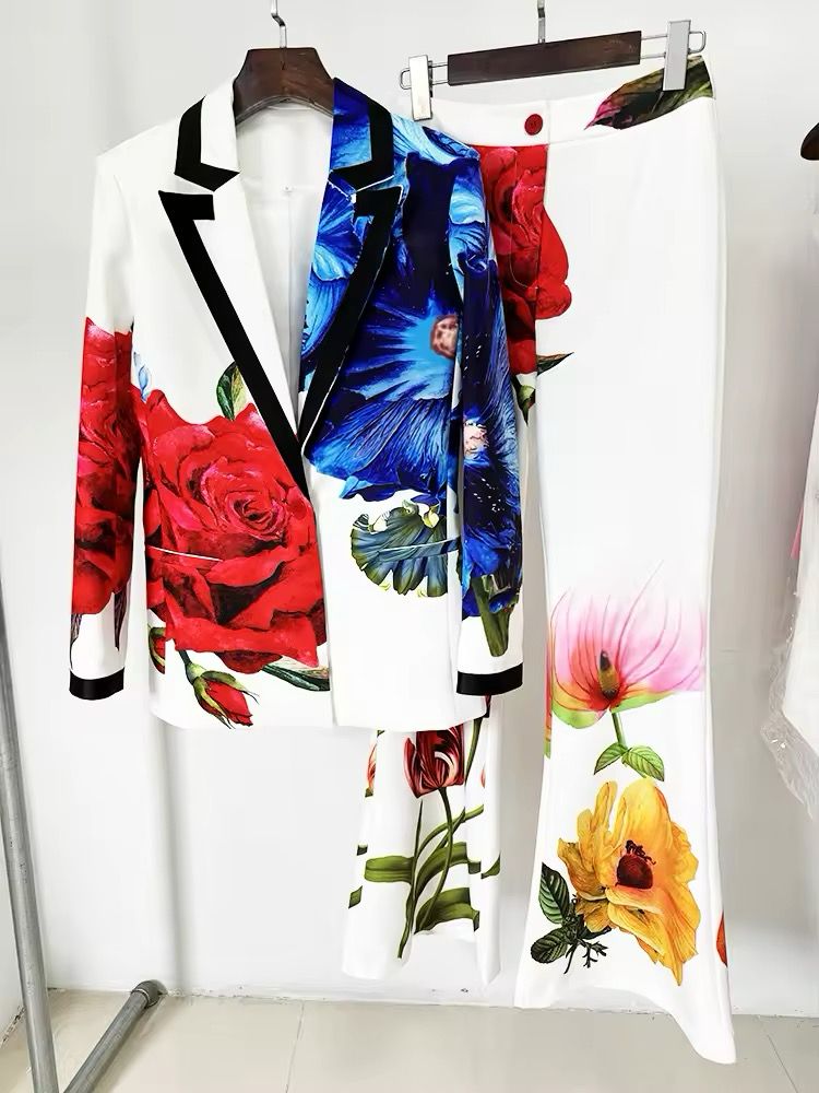 Completo con fiori