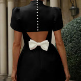 Lyraea - Elegante mini abito con maniche a petalo