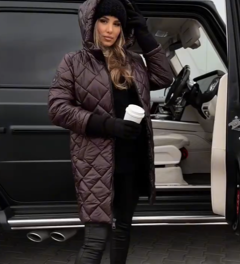 Eleonora - Calore Elegante per un Inverno Moderno