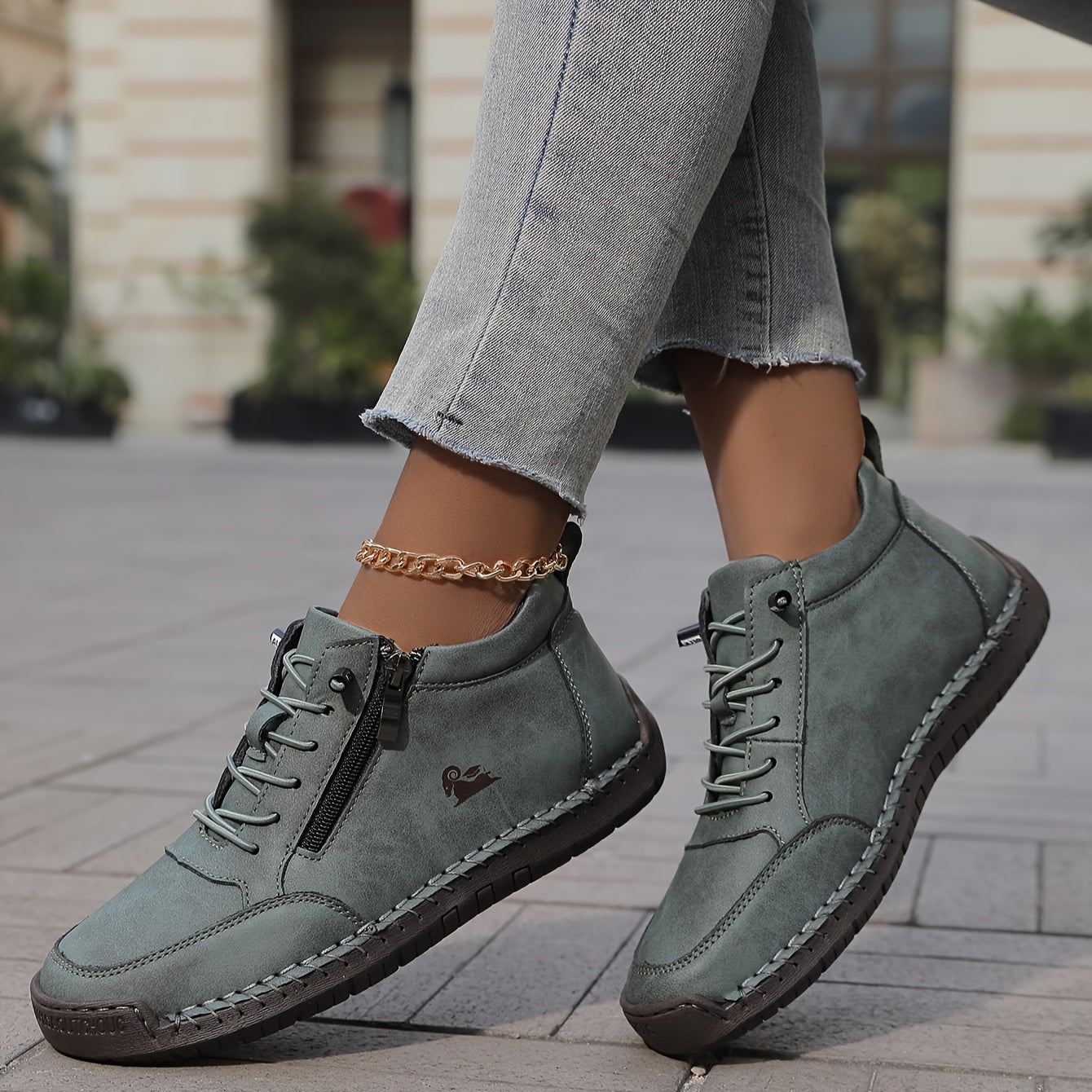 Scarpe con Lacci e Zip Laterale
