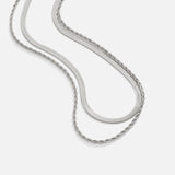 Sabine – Collana dorata con pendente circolare