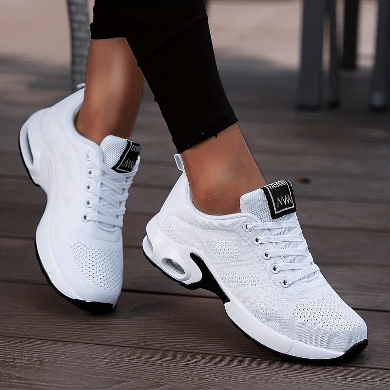 Sneakers con Suola Scolpita