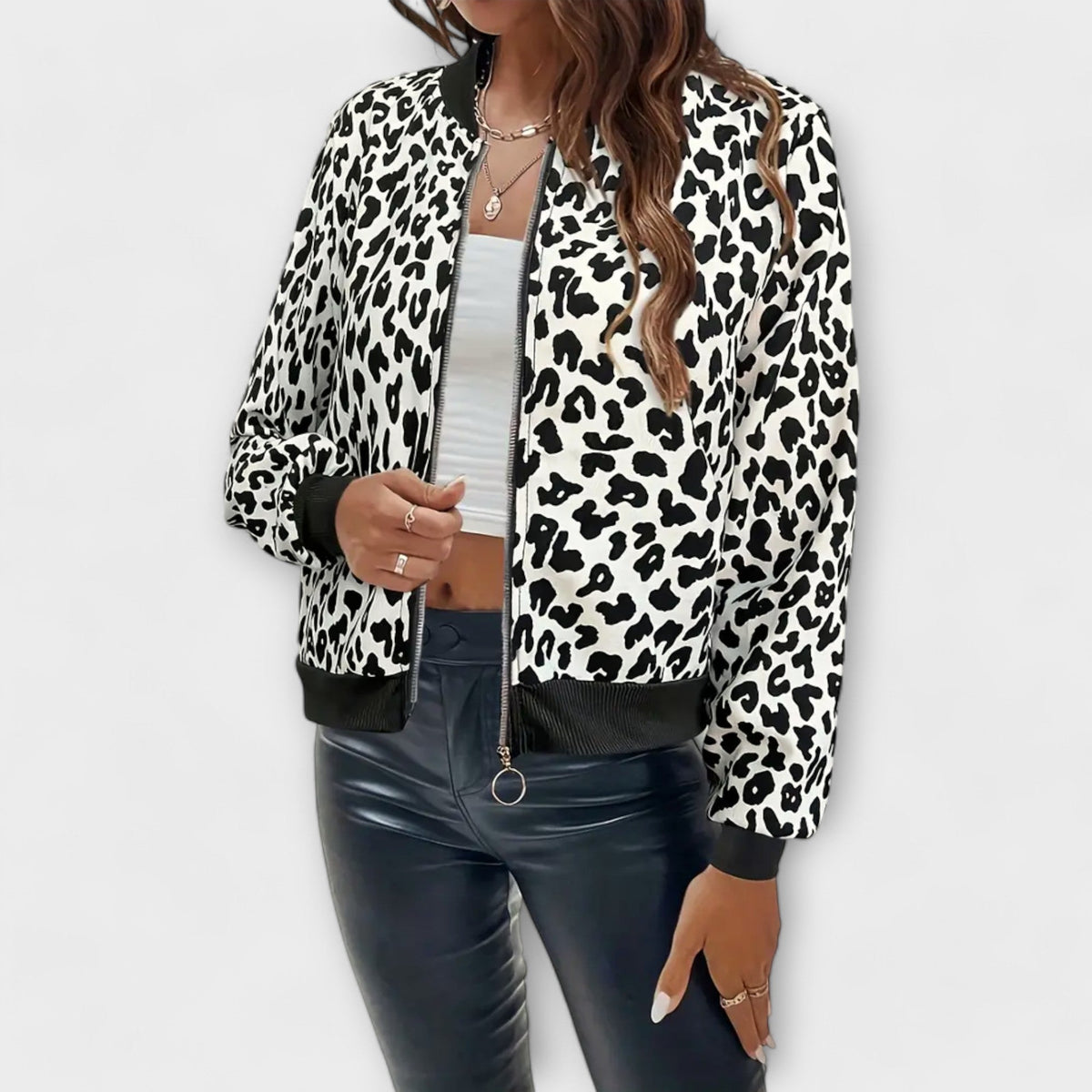 Elegante giacca leopardata