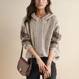 Julie | Maglione con Cappuccio in Maglia a Treccia