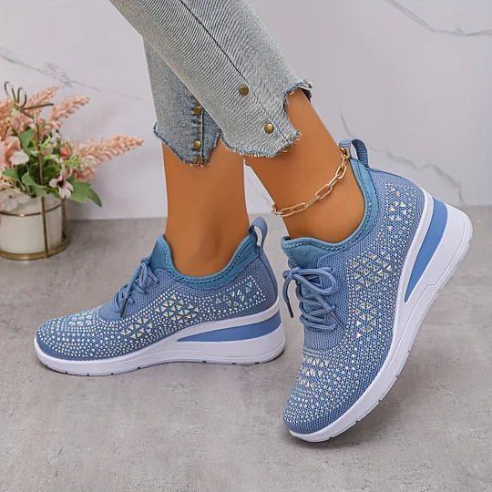 Sneakers Traforate con Zeppa