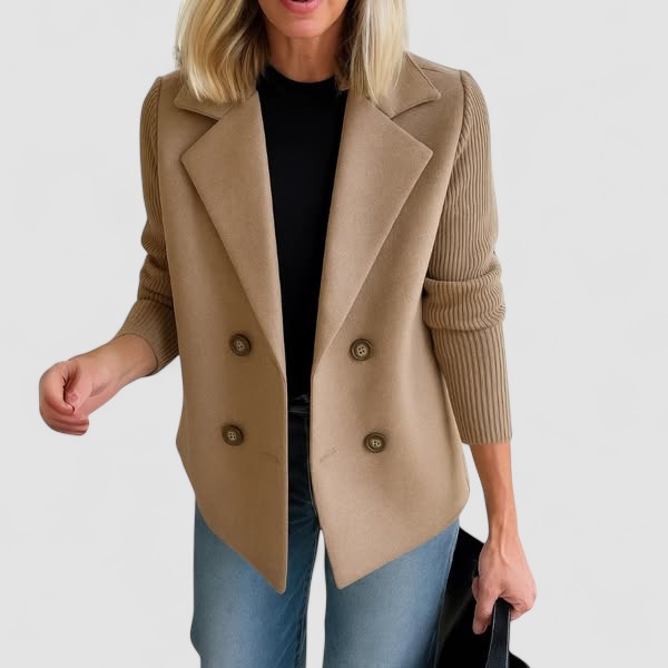 Cappotto sartoriale con maniche in maglia