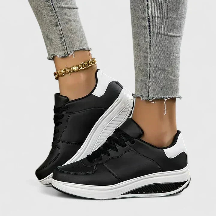 Sneakers con Suola Ondulata