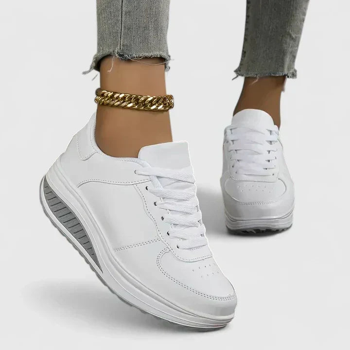 Sneakers con Suola Ondulata