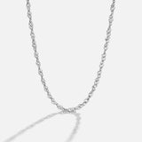 Jeanne – Collana dorata con delicato pendente a forma di cuore