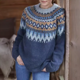 Serena – Maglione invernale con design nordico alle spalle
